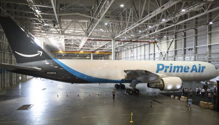 Amazon purchases its own planes for the first time