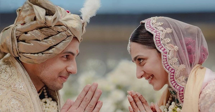 Bollywood couple Sidharth Malhotra and Kiara Advani tie the knot in Rajasthan