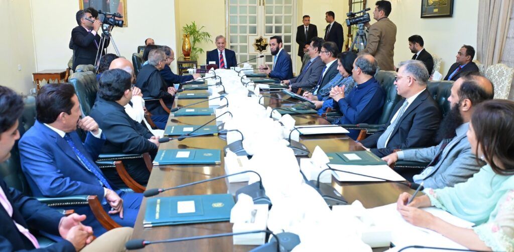 PM assures to resolve issues faced by journalist community
