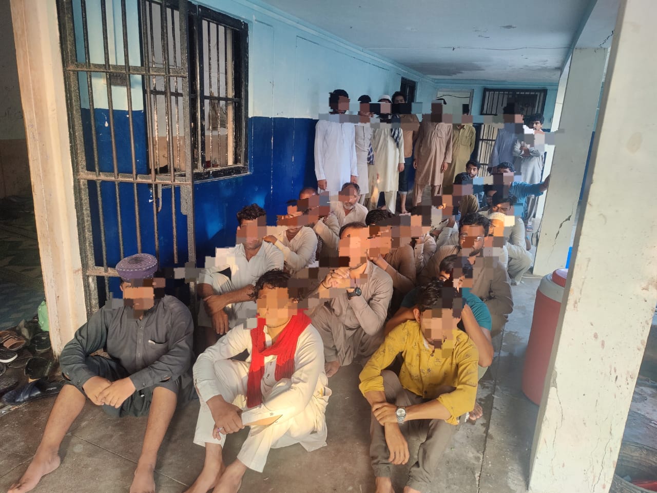 FIA arrests illegal migrant crossing Iran Border, 5 belong to Malakand