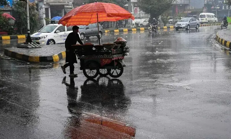 Rain lashes several Lahore areas